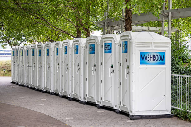 Best Portable restroom trailer rental  in Los Banos, CA